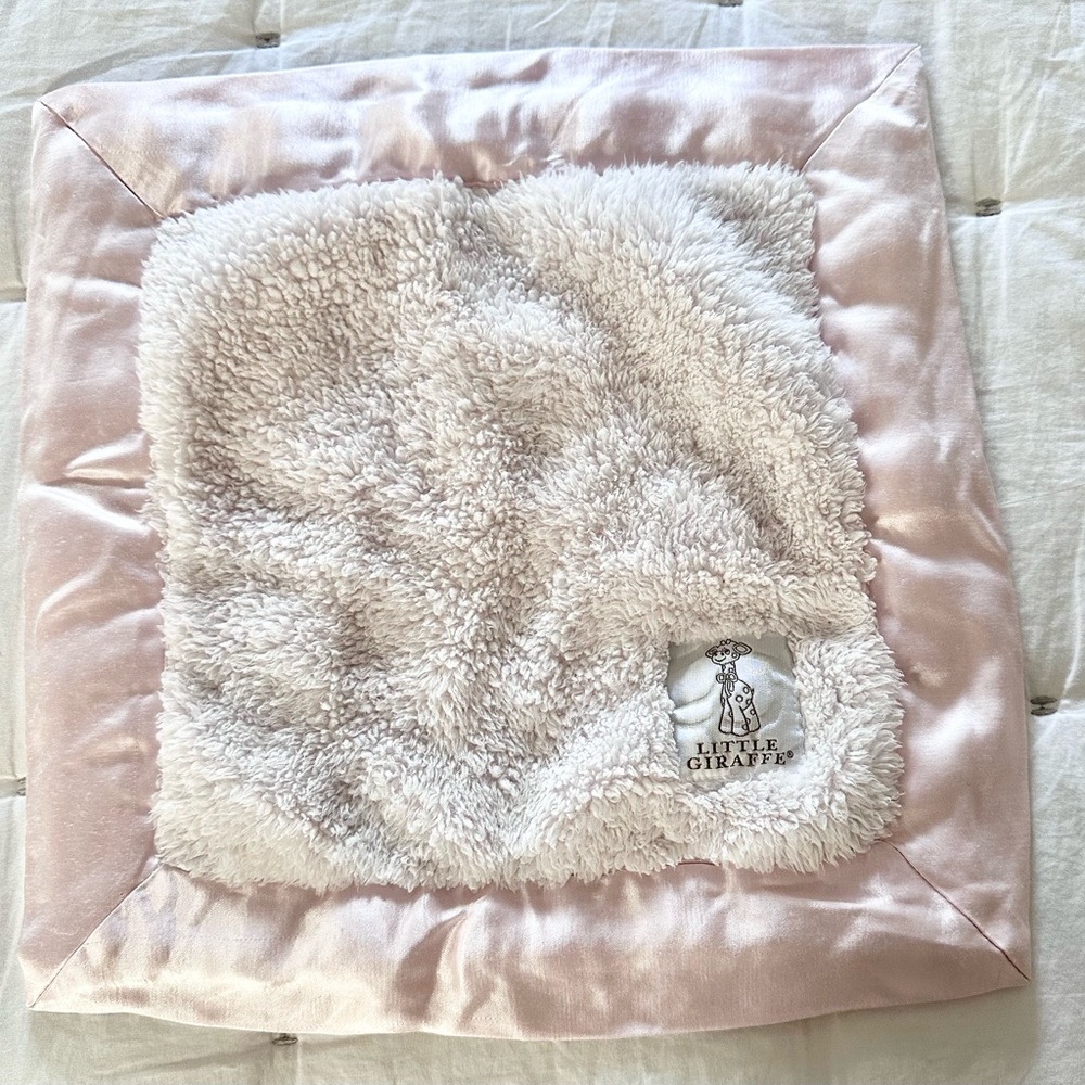 Little Giraffe Chenille Solid Plush Baby Blanket w/ Satin Border in Pink